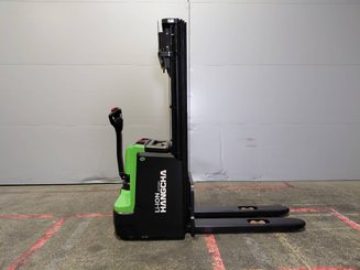 Apilador con conductor acompañante Hangcha CDD16-XT1-SI