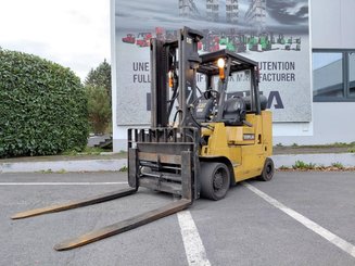 Carretilla contrapesada de 4 ruedas Caterpillar GC55K - 1