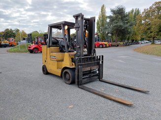 Carretilla contrapesada de 4 ruedas Caterpillar GC55K - 12