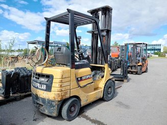 Carretilla contrapesada de 4 ruedas Caterpillar GP18 - 1