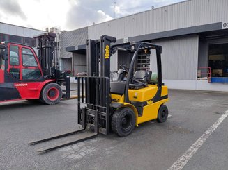 Carretilla elevadora a gas Yale GLP25VX - 9