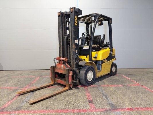 Carretilla elevadora a gas Yale GLP20VX - 1