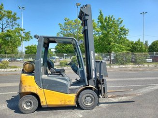 Carretilla contrapesada de 4 ruedas Jungheinrich TFG425500ZT