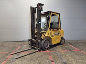 Carretilla contrapesada de 4 ruedas Caterpillar GP25 - 1