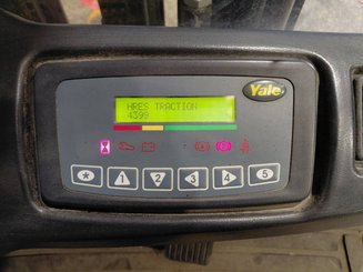 Carretilla contrapesada de 3 ruedas Yale ERP16 ATF