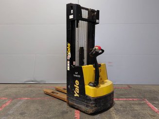 Apilador Yale MS12AC - 3
