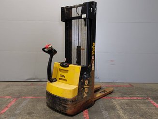 Apilador Yale MS12AC - 2