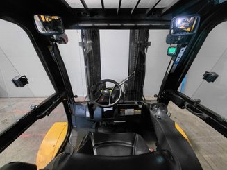 Carretilla contrapesada de 4 ruedas Yale GDP90VX