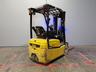 Carretilla contrapesada de 3 ruedas Yale ERP16VT SWB