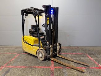 Carretilla contrapesada de 3 ruedas Yale ERP16VT SWB