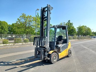 Carretilla contrapesada de 4 ruedas Jungheinrich TFG425500ZT