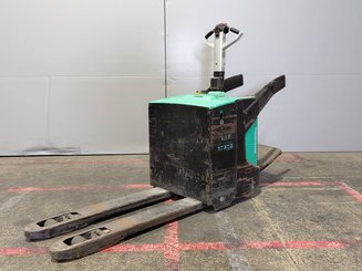 Transpaleta con plataforma Mitsubishi PBV20N2 - 3