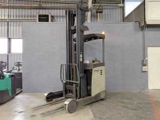 Carretilla retráctil Crown ESR 5260