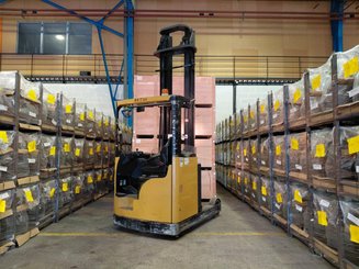 Carretilla retráctil Hyster HYR2.0