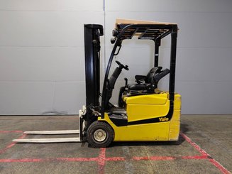 Carretilla eléctrica Yale ERP13-15VC - 4