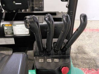 Carretilla contrapesada de 3 ruedas Yale ERP20VTLWB - 9