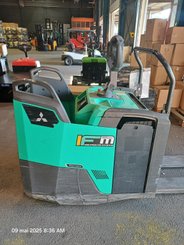 Transpaleta con plataforma Mitsubishi PBF25N3R MITSUBISHI