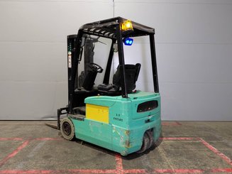 Carretilla contrapesada de 3 ruedas Yale ERP16 ATF