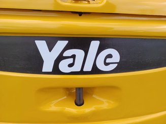 Carretilla contrapesada de 3 ruedas Yale ERP16VTMWB