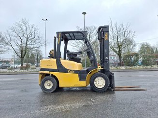 Carretilla contrapesada de 4 ruedas Yale GLP40VX5