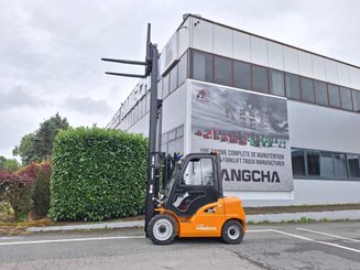 Carretilla contrapesada de 4 ruedas Hangcha XE30i (CPD30-XEY2-SI)