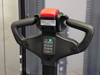 Apilador con plataforma Hangcha CDD20-XT1S-Si