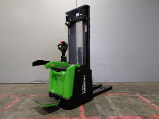 Apilador con plataforma Hangcha CDD20-XT1S-Si