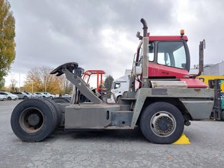 Tractor de remolque Terberg RT222