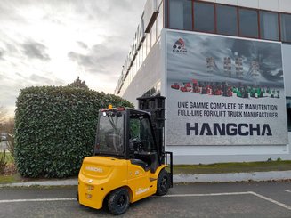 Carretilla contrapesada de 4 ruedas Hangcha XE25Hi ( CPD25-XEY2H2-SI )