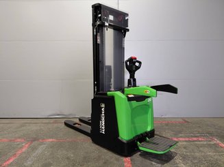 Apilador con plataforma Hangcha CDD20-XT1S-Si