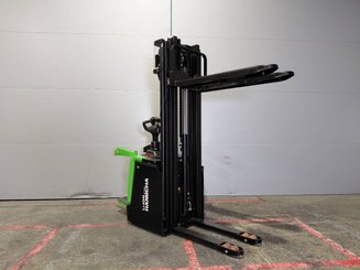 Apilador con plataforma Hangcha CDD20-XT1S-Si
