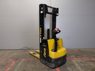 Apilador Yale MS12AC