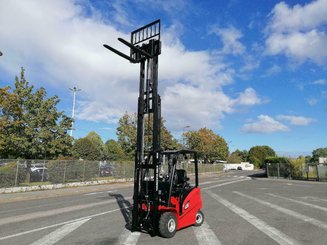 Carretilla contrapesada de 4 ruedas Hangcha A4W25