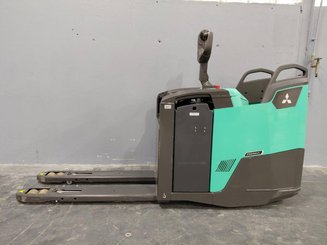 Transpaleta con plataforma Mitsubishi PBF25N3R MITSUBISHI