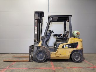 Carretilla contrapesada de 4 ruedas Caterpillar GP25NTD - 4