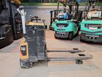 Transpaleta con conductor acompañante Caterpillar NPP20N2E - 11