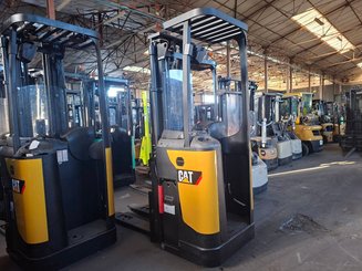 Apilador con plataforma Caterpillar NSR16NI - 24