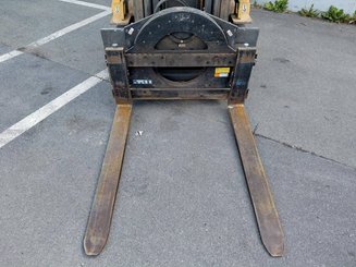 Carretilla contrapesada de 4 ruedas Caterpillar GC40K - 12