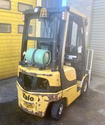 Carretilla contrapesada de 4 ruedas Yale GLP18VX