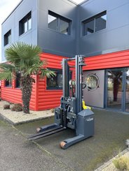 Apilador multidireccional AMLIFT COMBI WR4 1500 - 1