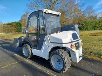 Cargador telescopico Manitech T150H - 1