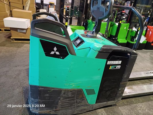 Transpaleta con plataforma Mitsubishi PBF25N3R MITSUBISHI - 1