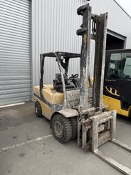 Carretilla contrapesada de 4 ruedas Yale GDP35VX - 1