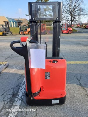 Apilador con conductor acompañante Hangcha CDD12-AC1-L - 1