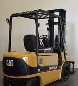 Carretilla contrapesada de 4 ruedas Caterpillar EP35K - 1