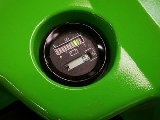 Transpaleta con conductor acompañante Hangcha CBD20-I