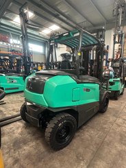 Carretilla eléctrica Mitsubishi FB55NH - 2