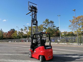 Carretilla contrapesada de 4 ruedas Hangcha A4W25
