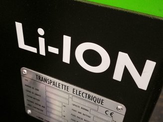 Transpaleta con conductor acompañante Hangcha CBD20-I