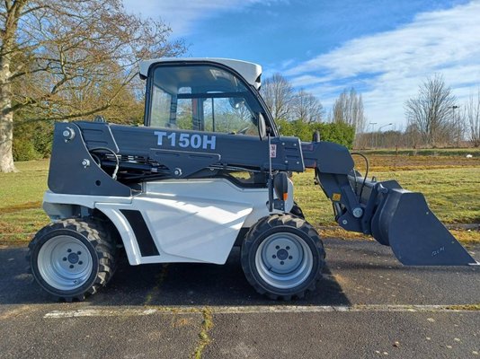 Cargador telescopico Manitech T150H - 1